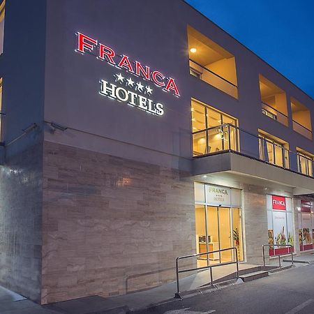 Hotel Franca บาร์ ภายนอก รูปภาพ