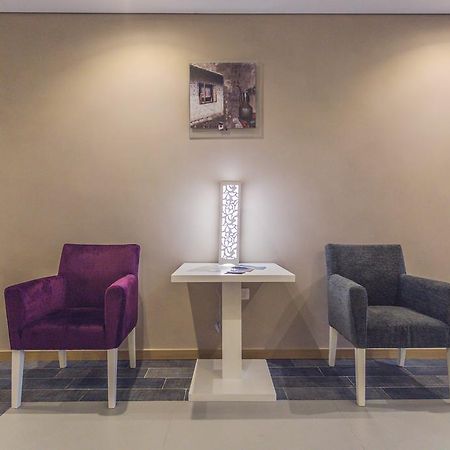 Hotel Franca บาร์ ภายนอก รูปภาพ