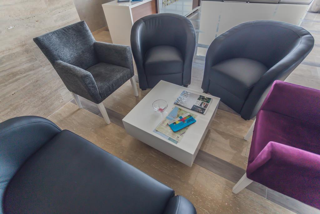 Hotel Franca บาร์ ภายนอก รูปภาพ